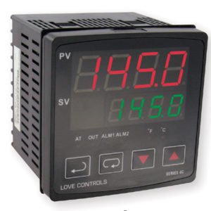 Controlador de temperatura 1/4 DIN Dwyer – serie 4C